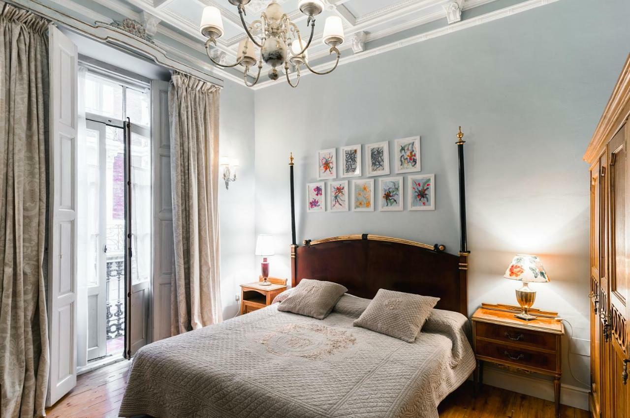 Housing - Las Vidrieras Apartment *