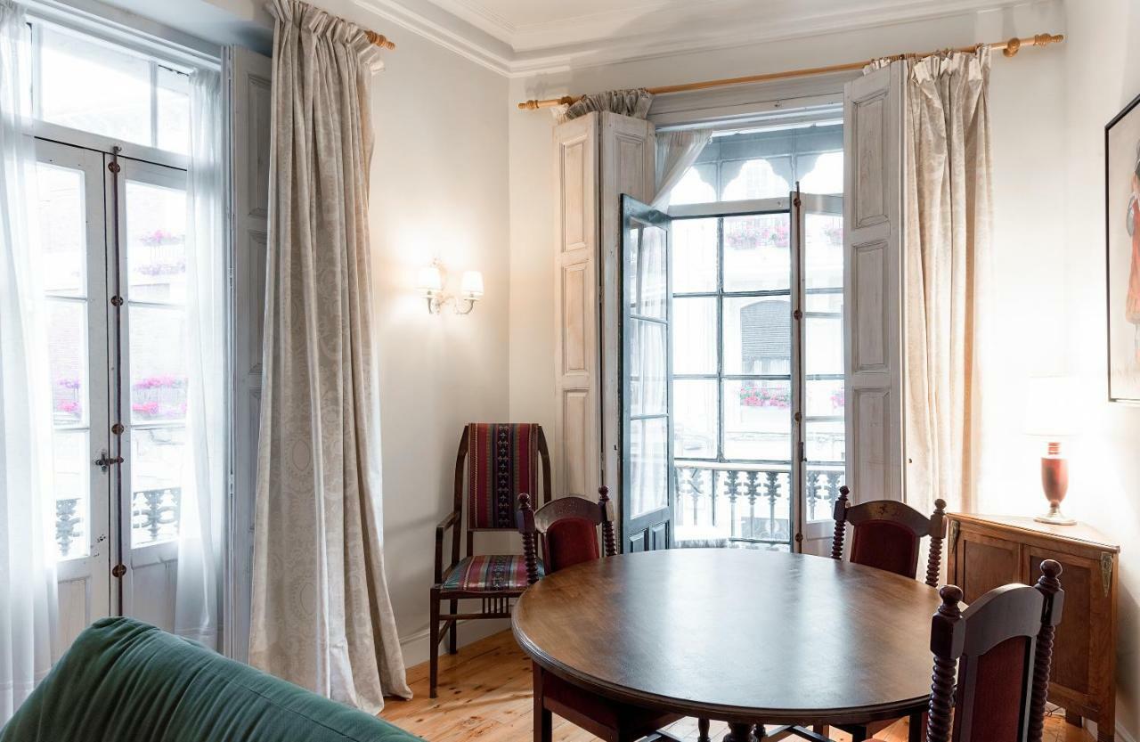 Housing - Las Vidrieras Apartment *
